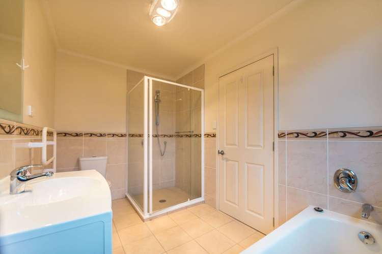 17 Lagoon View Gulf Harbour_12