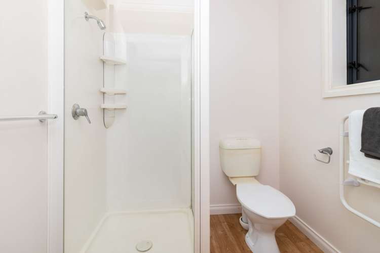 6b Fovant Street Russley_7