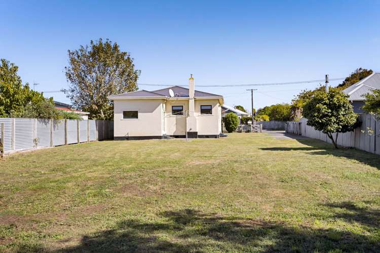64 Egmont Street Hawera_15