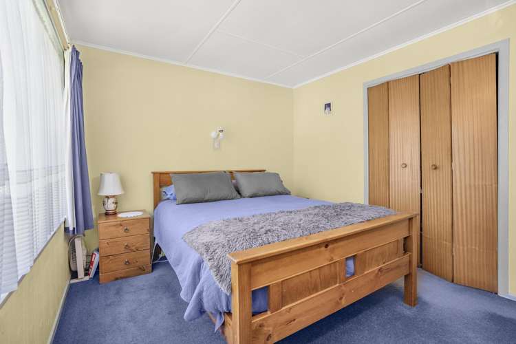 34 Enfield Street Wainuiomata_10