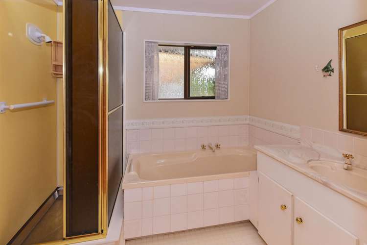 1/1 Campbell Place Papakura_12