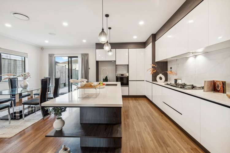 92 Ksenia Drive Flat Bush_10