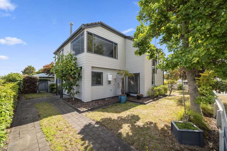 2/7 Ngamotu Road 11201_17