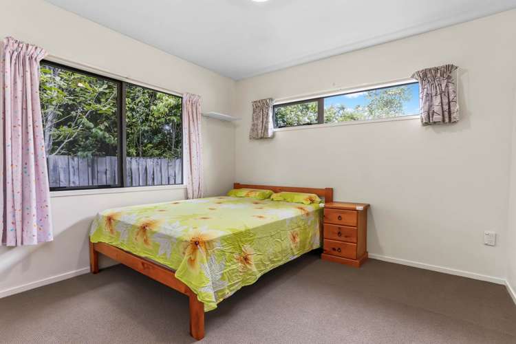 57a Riverpark Crescent Henderson_7