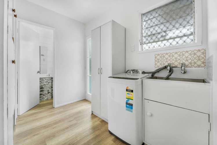 1/42 Bentley Avenue Glenfield_8