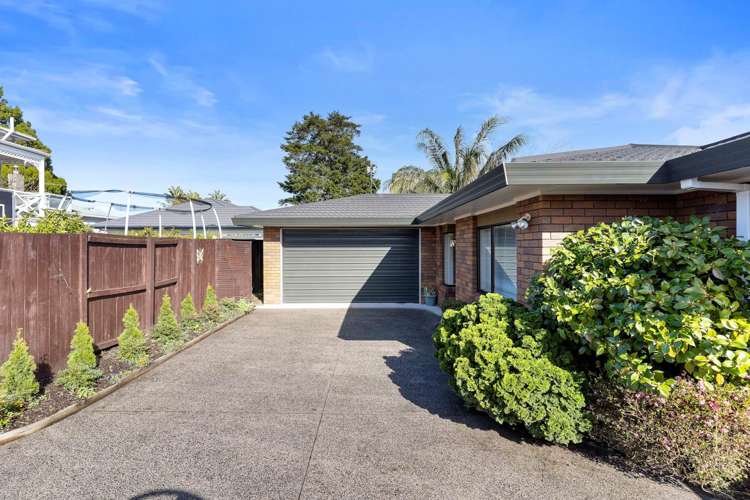 2/65 Sturges Road Henderson_26