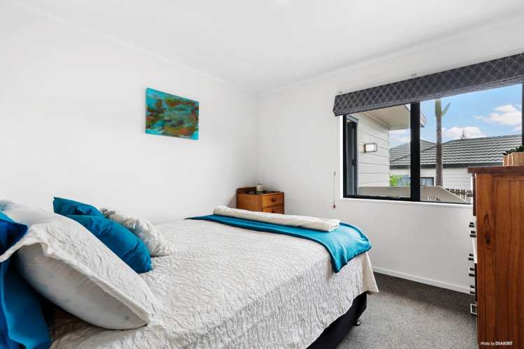 1/10 Knott Road Stanmore Bay_14