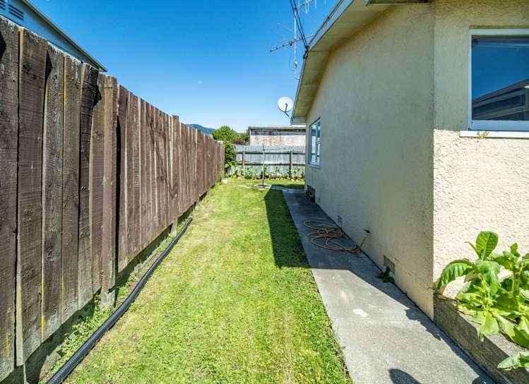 2/64 Golf Road Tahunanui_13