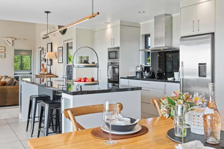 70 Walu Lane Matapouri_7