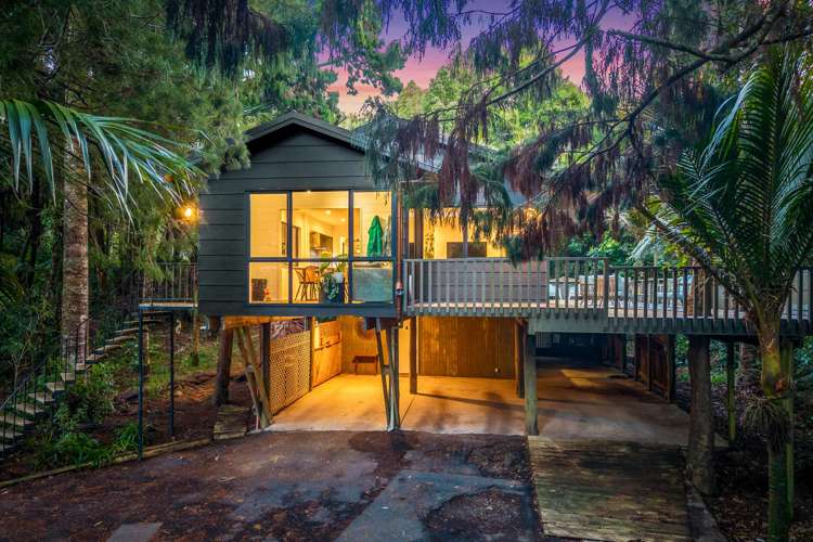 203 Scenic Drive Titirangi_4