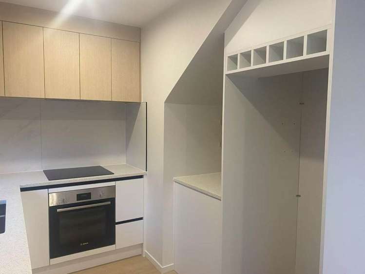 9B Ussher Place Pakuranga Heights_3