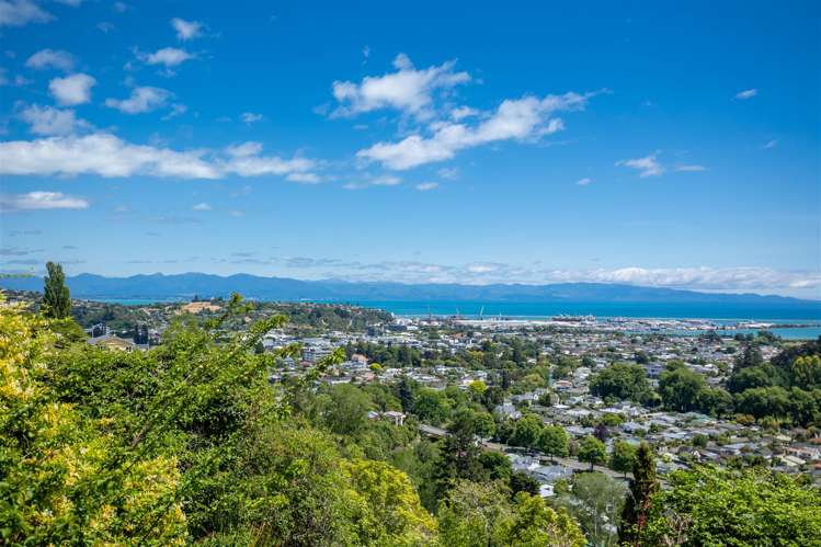 21 Atmore Terrace Maitai_24