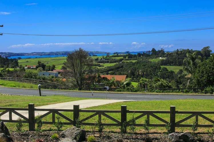 187 Okura River Road Okura_17