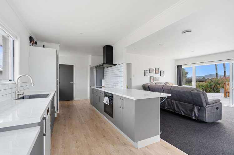 102 Cartwright Road Onerahi_3