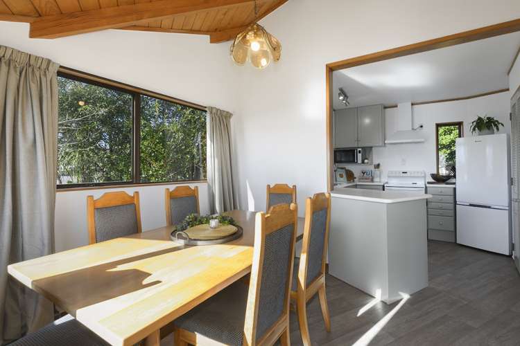 14 Holmburn Street Welcome Bay_7