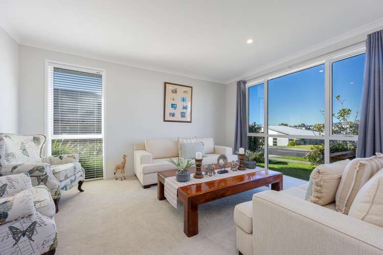 123 Colonial Drive Silverdale_9