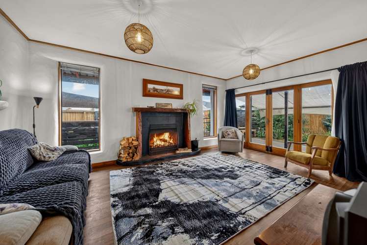 14 Saker Place_1