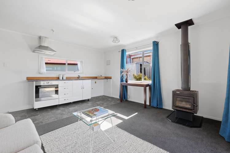 5 Columba Avenue Calton Hill_21