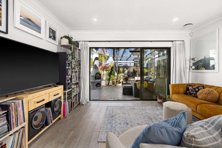 18 Delta Mews Place Clive_10