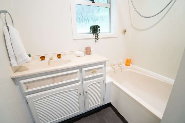 60 The Drive Tawa_13