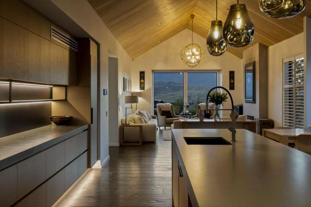 31 Falconer Rise Jacks Point_4