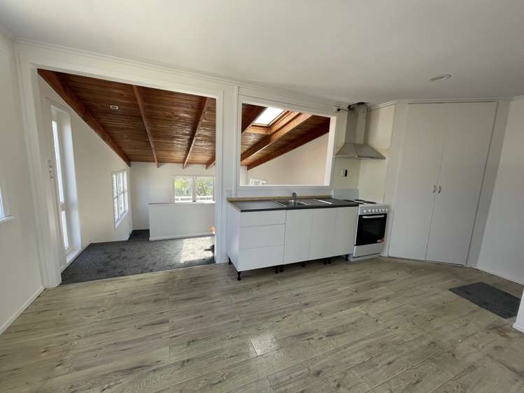 1/154 Sunset Road Unsworth Heights_5