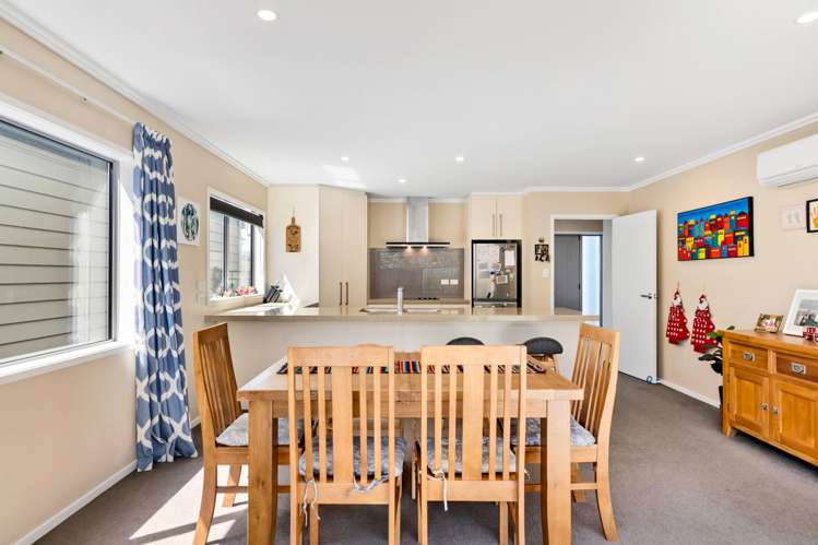 1 Chalfont Road Silverstream_6