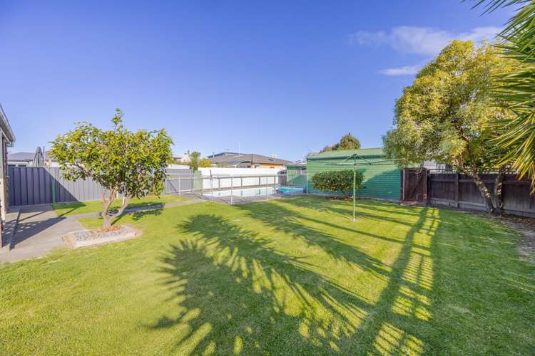 19 Howard Road Taradale_18