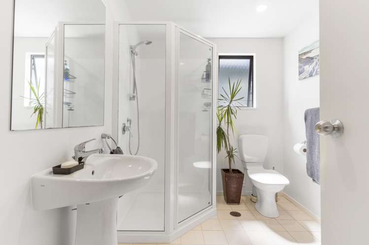 13/8 Soljak Place Mount Albert_11