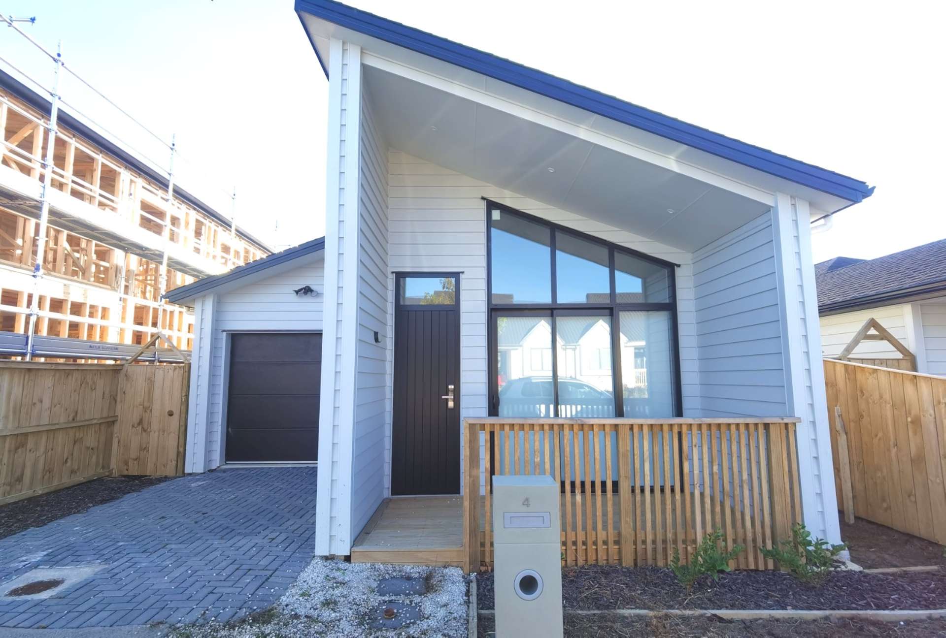 4 Waka Ama Road 1694_0