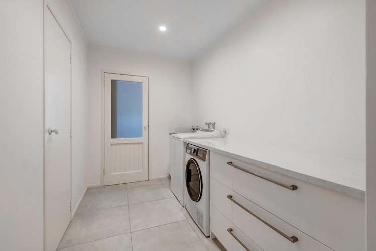 11 Elgin Place Red Beach_14