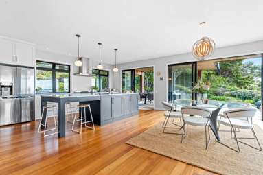 99 Upper Whangateau Road_4