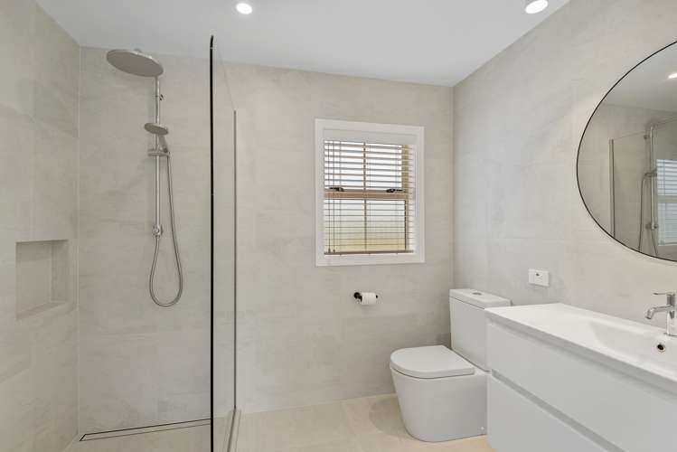 114 River Road Lincoln_17