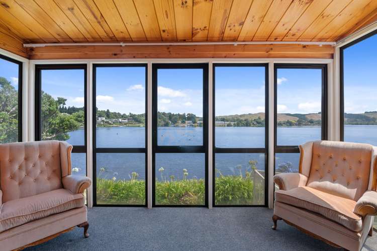 14 Okawa Bay Road_4