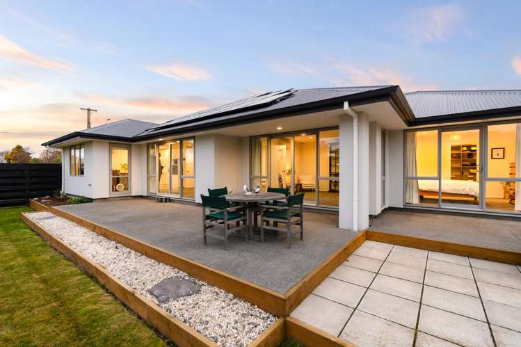 45 Bassett Street Burwood_14