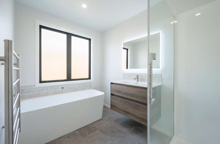 8 Paton Road Richmond_18