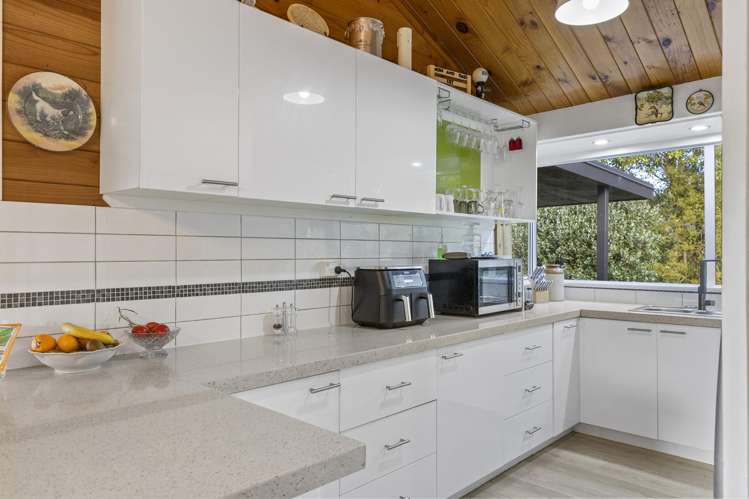 1082 Mapara Road Kinloch_10