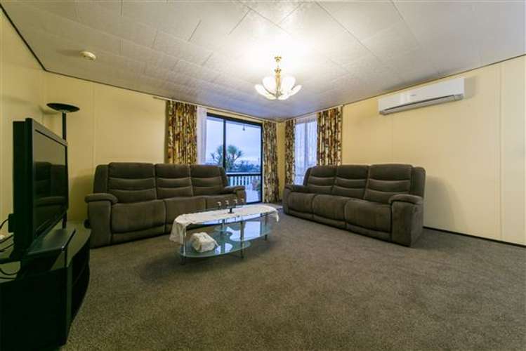 84 Captain Scott Road Glen Eden_18