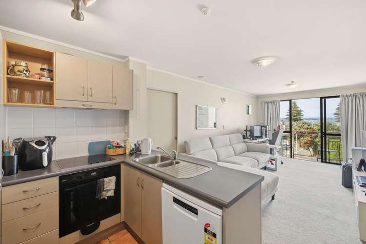 211/23 Maunganui Road_4