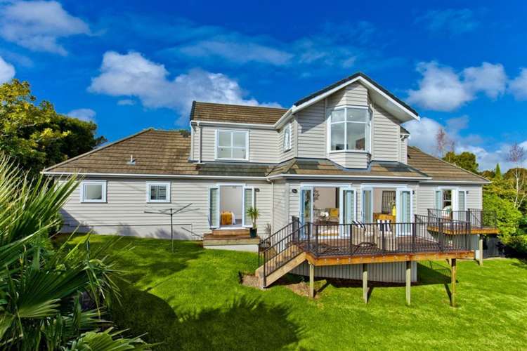 34 Bernard Magnus Lane Greenhithe_11