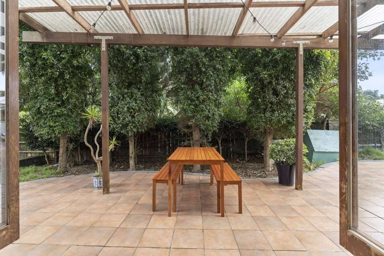 2/206 Onewa Road Birkenhead_2