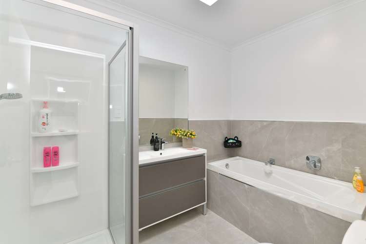 2 Couldrey Crescent Red Beach_13