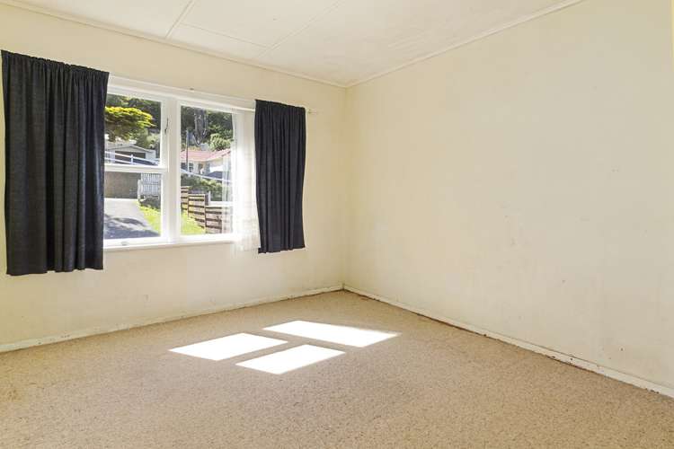84 Coast Road Wainuiomata_7