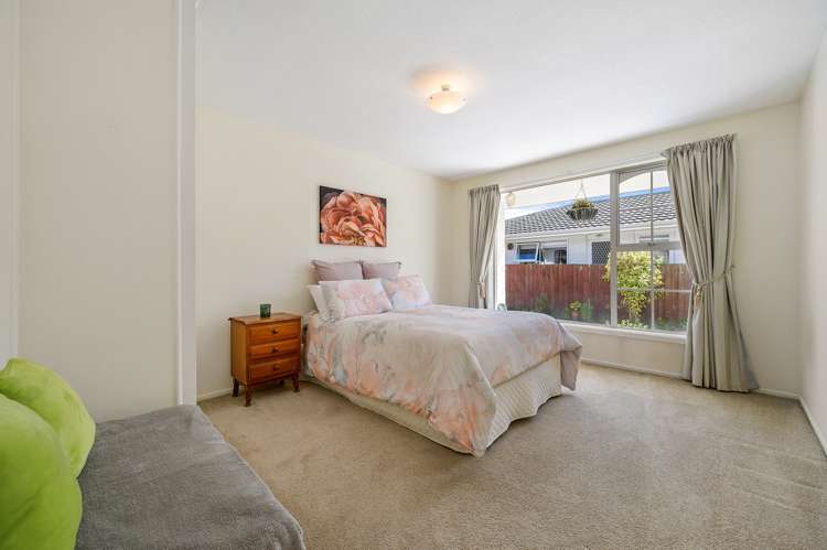 2/203 Main North Road Redwood_10