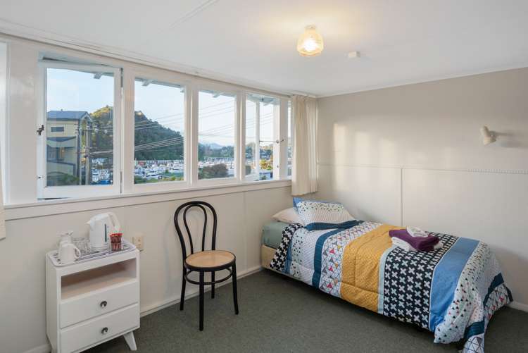 26/28 Waikawa Road Picton_19