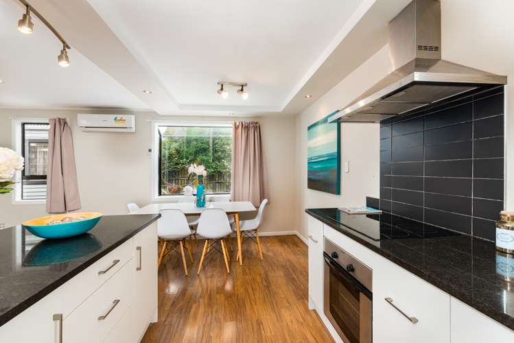 180 Solar Road Glen Eden_8