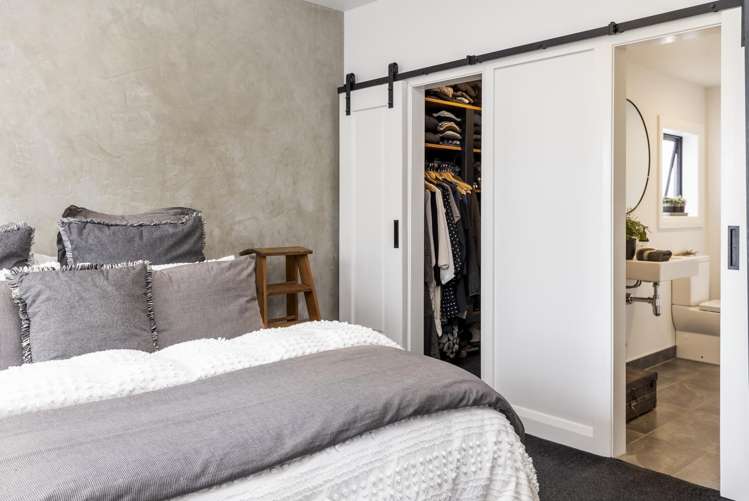 1-6/69 Maxwell Road Blenheim_16