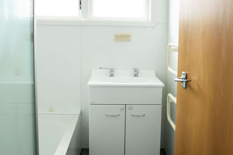 41 Hillary Crescent Belmont_5