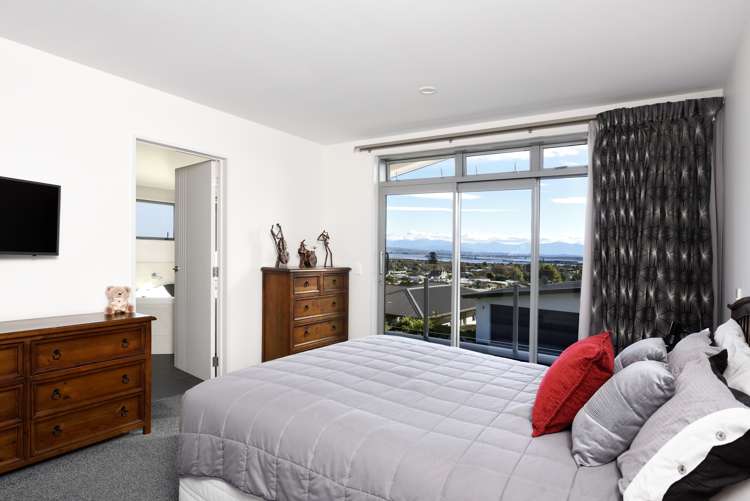 241 The Ridgeway Stoke_12