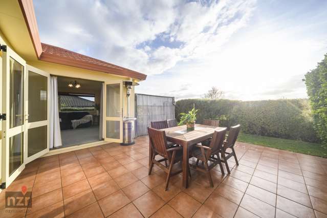 35 Logan Way Kelvin Grove_1